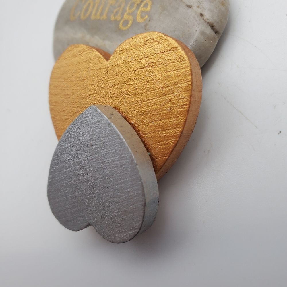 Vintage handcrafted wooden hearts brooch‎